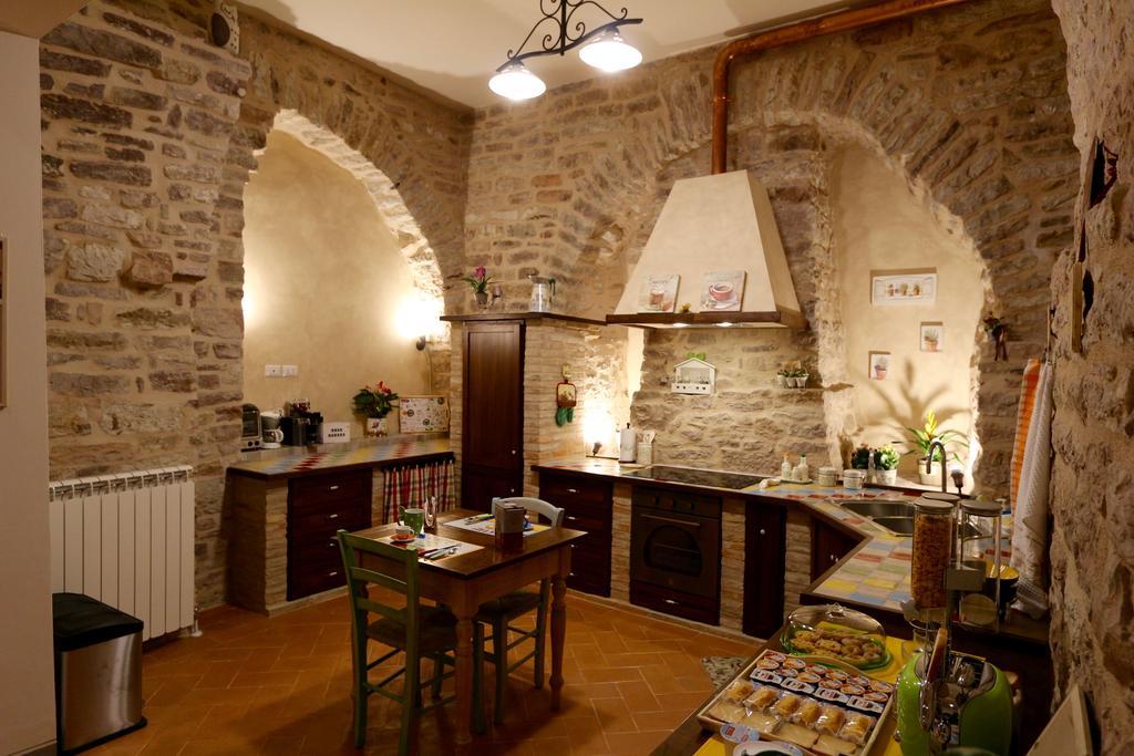 La Casina Colorata Hotel Асизи Екстериор снимка