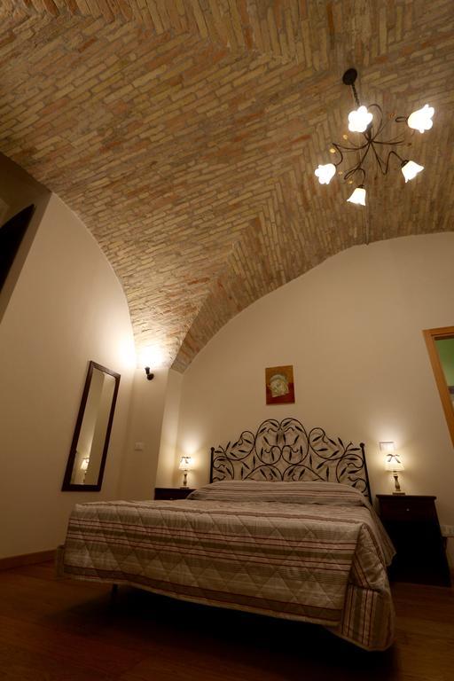 La Casina Colorata Hotel Асизи Стая снимка